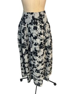 Sachin & Babi Noir Black & White Floral Maxi Skirt Size 8 NWT $695